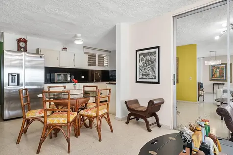 Urb. Torrimar Paseo De La Alhambra Guaynabo PR 00966
