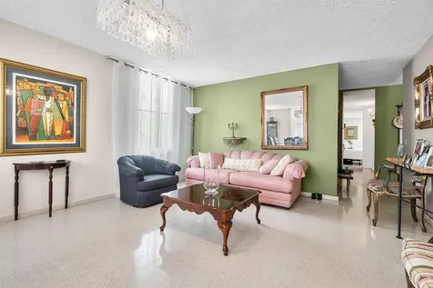 Urb. Torrimar Paseo De La Alhambra Guaynabo PR 00966