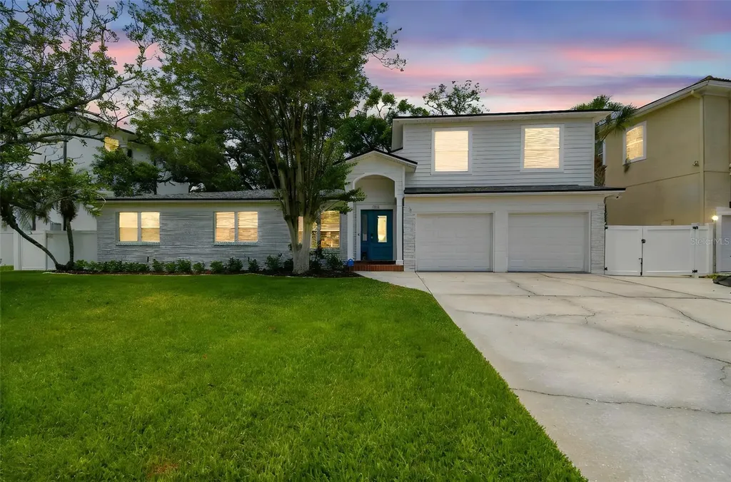 5005 W Evelyn Drive Tampa FL 33609