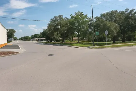 203 Emerald Avenue Lake Wales FL 33853