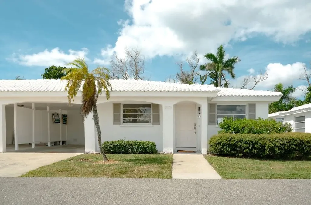 669 Spanish Drive N Longboat Key FL 34228