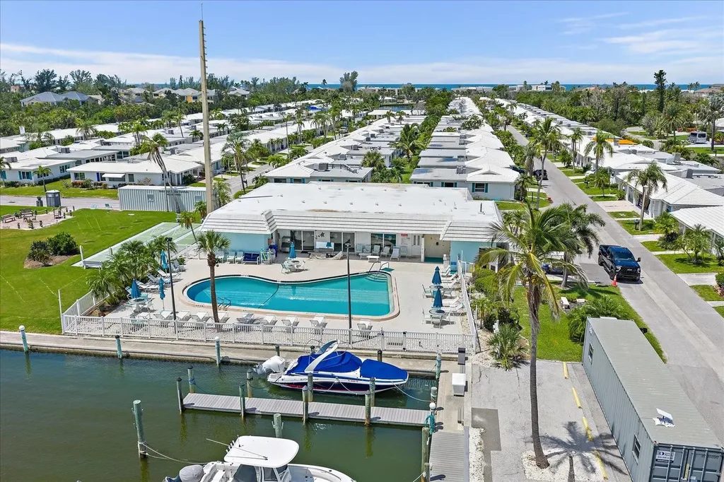 669 Spanish Drive N Longboat Key FL 34228