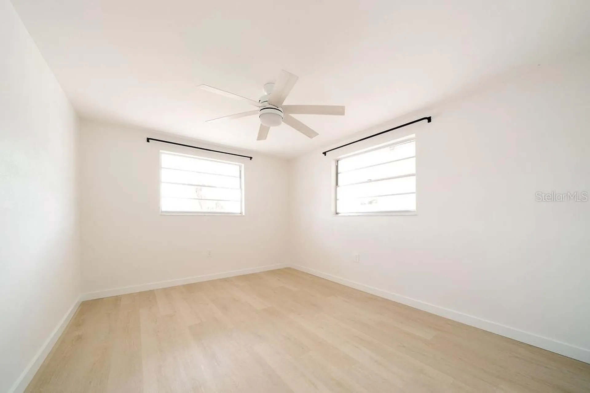 669 Spanish Drive N Longboat Key FL 34228