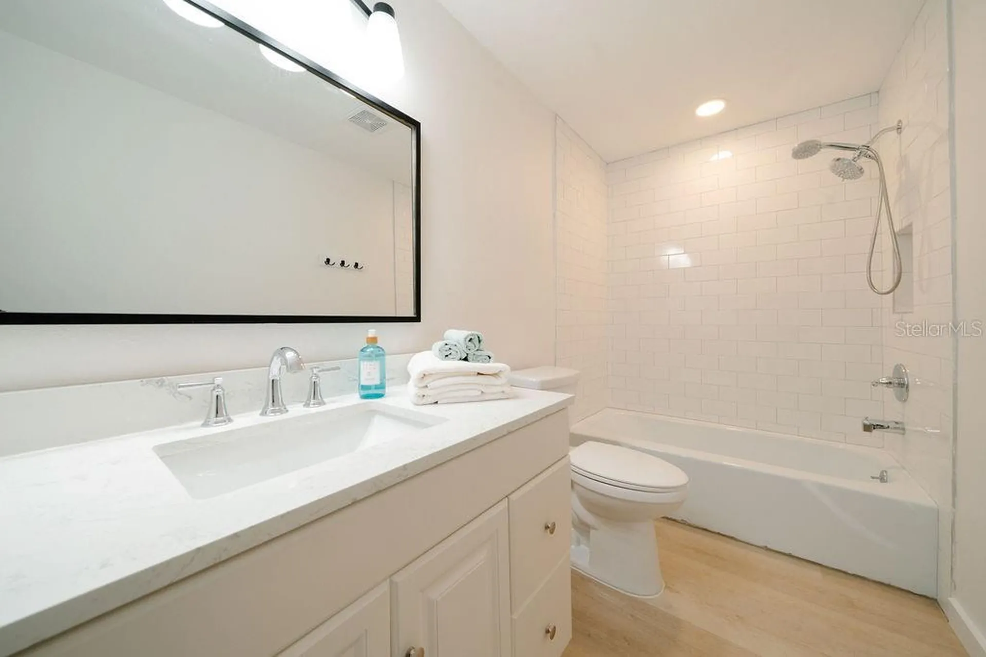 669 Spanish Drive N Longboat Key FL 34228