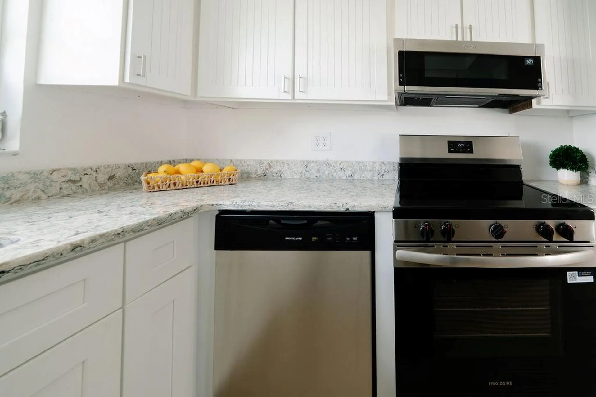 669 Spanish Drive N Longboat Key FL 34228