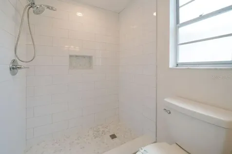 669 Spanish Drive N Longboat Key FL 34228