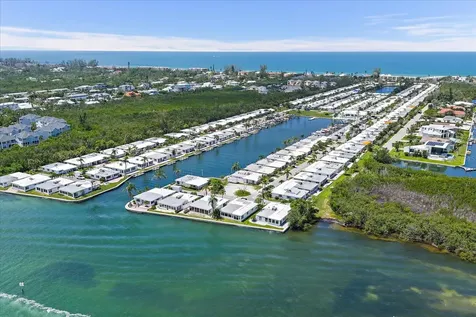 669 Spanish Drive N Longboat Key FL 34228