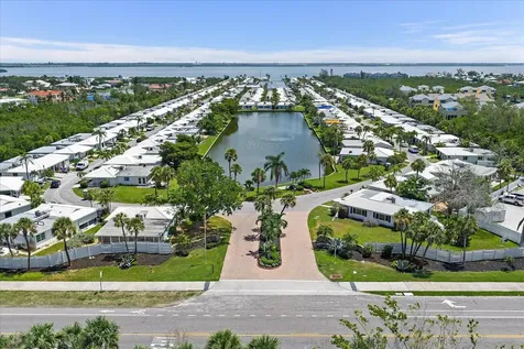 669 Spanish Drive N Longboat Key FL 34228