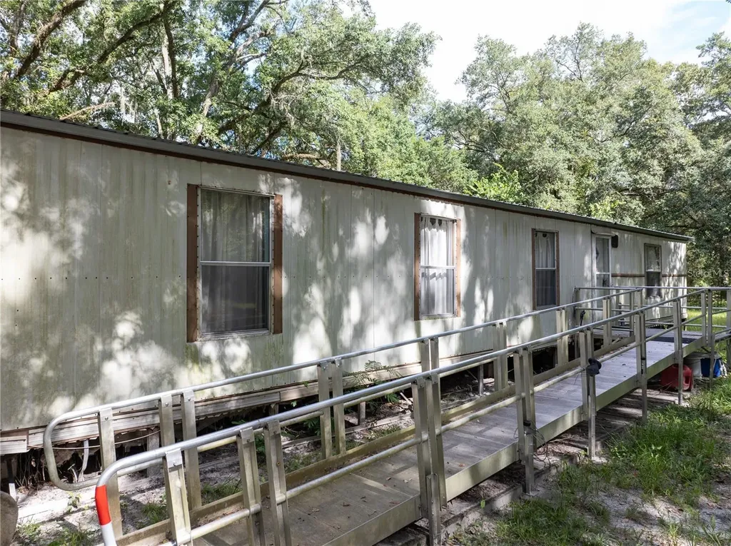 214 SW Leonard Terrace Lake City FL 32024