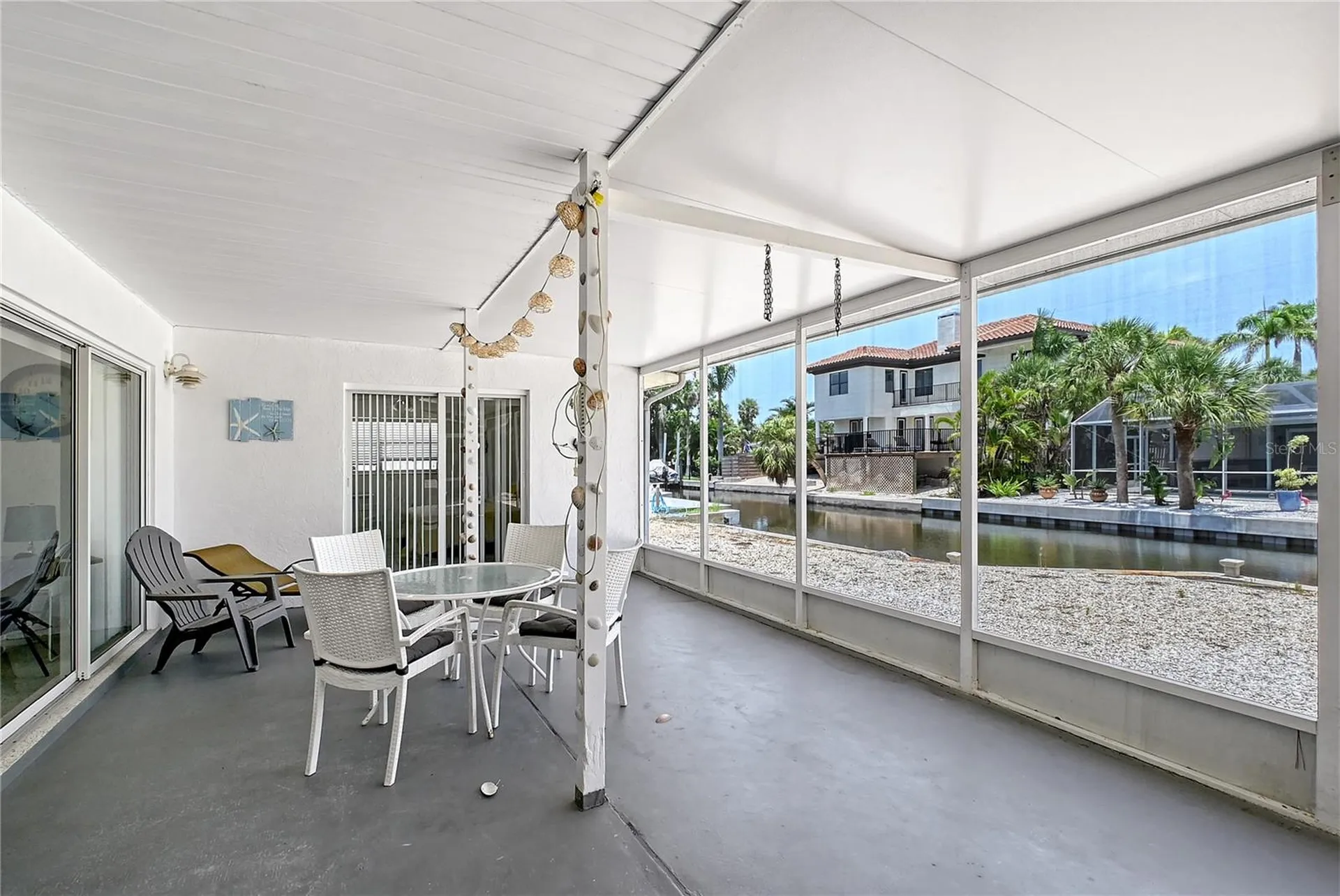 385 Avenida Madera Sarasota FL 34242