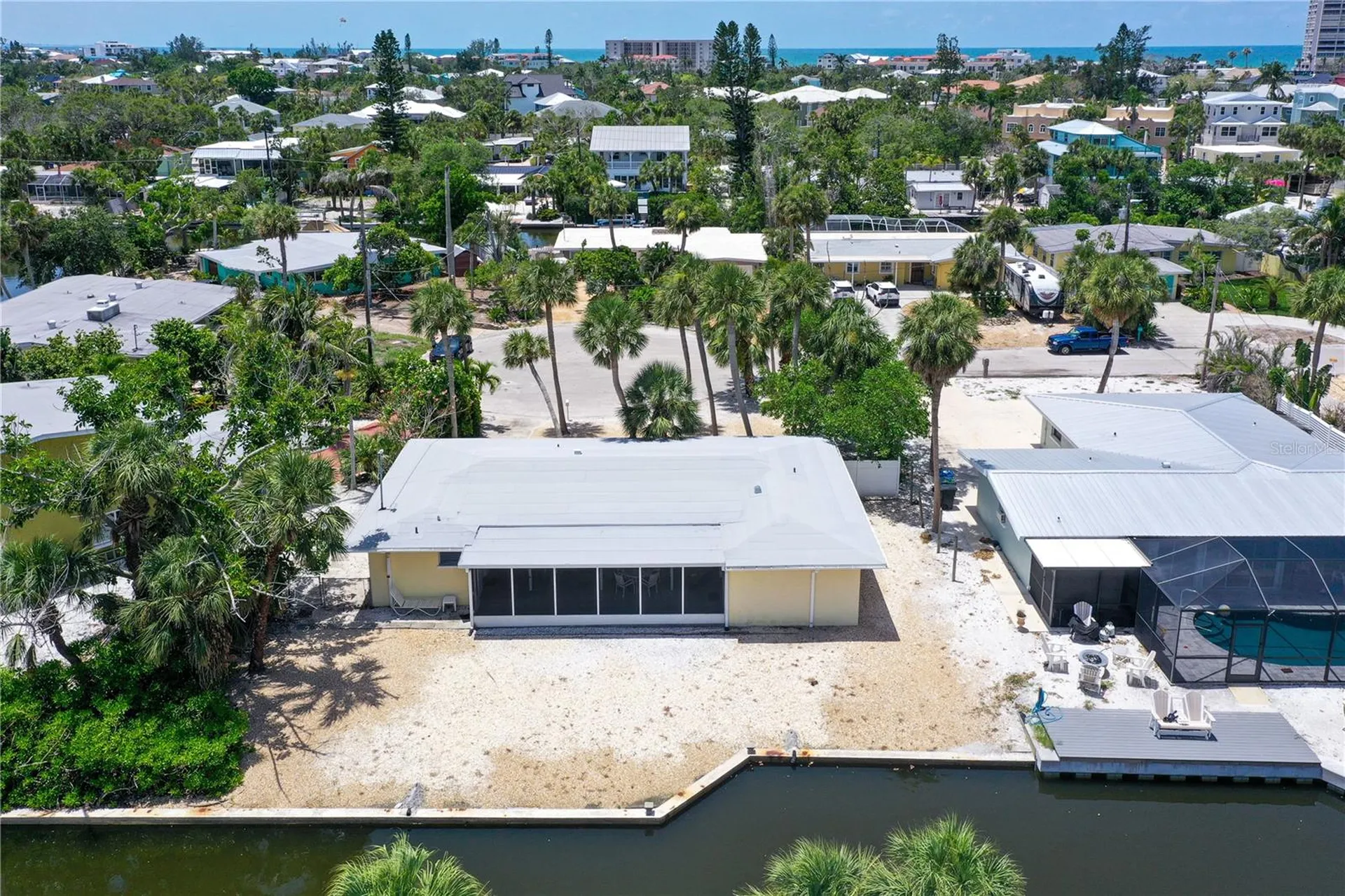 385 Avenida Madera Sarasota FL 34242