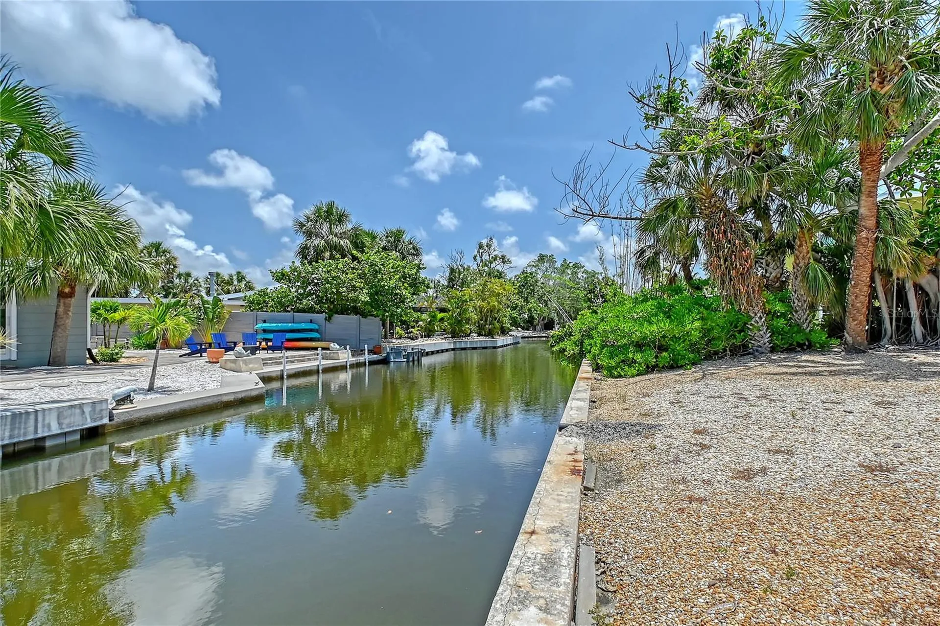 385 Avenida Madera Sarasota FL 34242