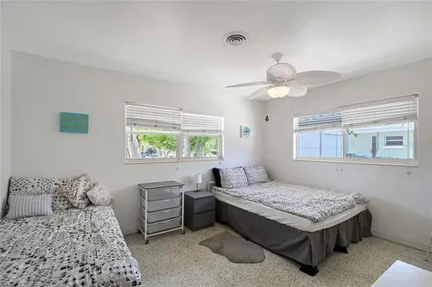 385 Avenida Madera Sarasota FL 34242