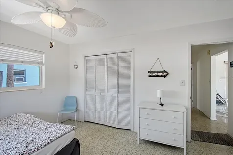 385 Avenida Madera Sarasota FL 34242