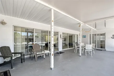 385 Avenida Madera Sarasota FL 34242