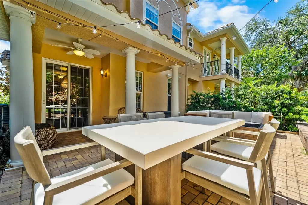 191 Banyan Bay Drive St Petersburg FL 33705
