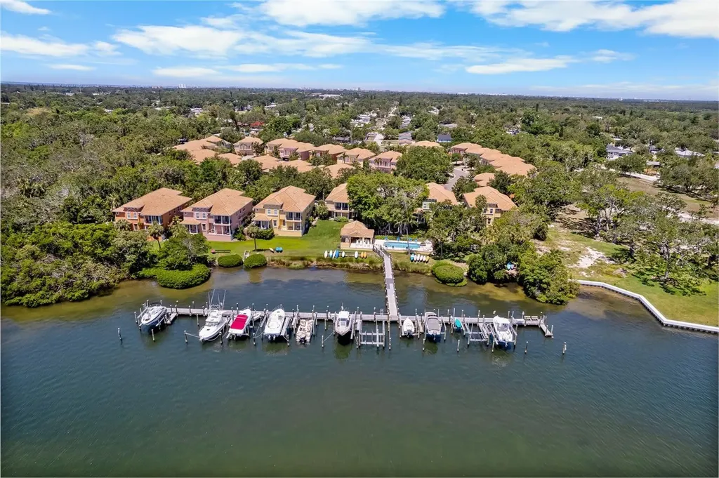 191 Banyan Bay Drive St Petersburg FL 33705