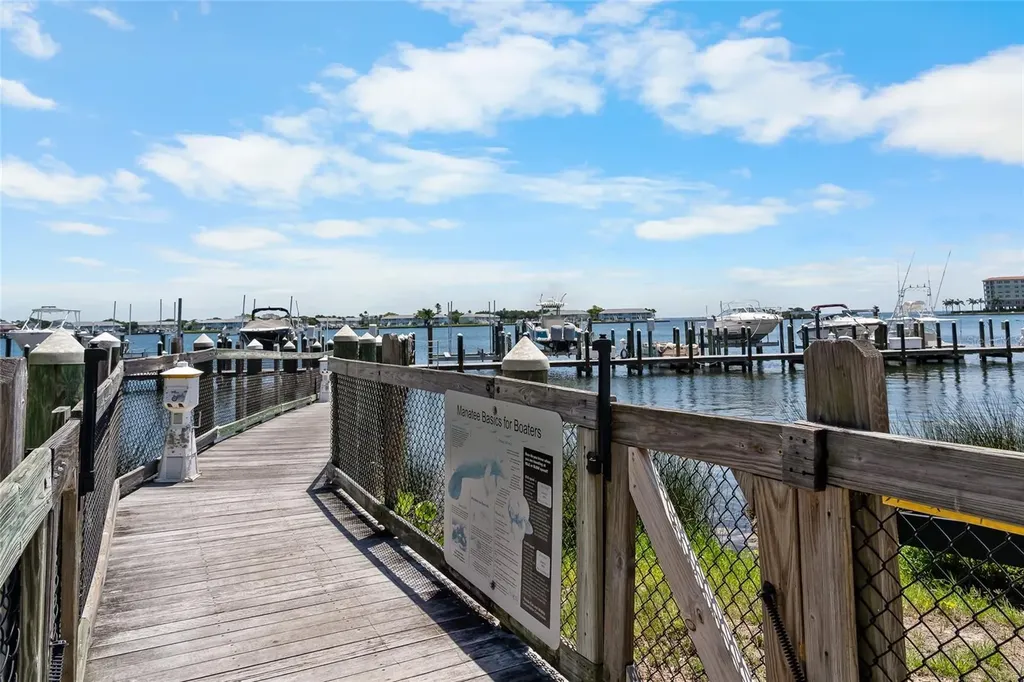 191 Banyan Bay Drive St Petersburg FL 33705