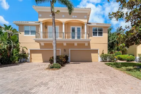 191 Banyan Bay Drive St Petersburg FL 33705