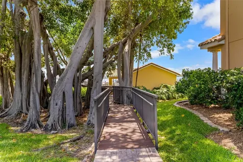 191 Banyan Bay Drive St Petersburg FL 33705