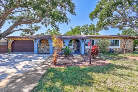 6443 34th Avenue N St Petersburg FL 33710