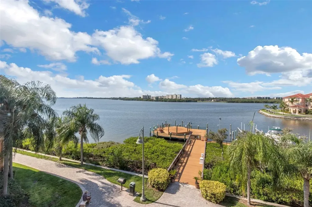2715 Via Capri Clearwater FL 33764
