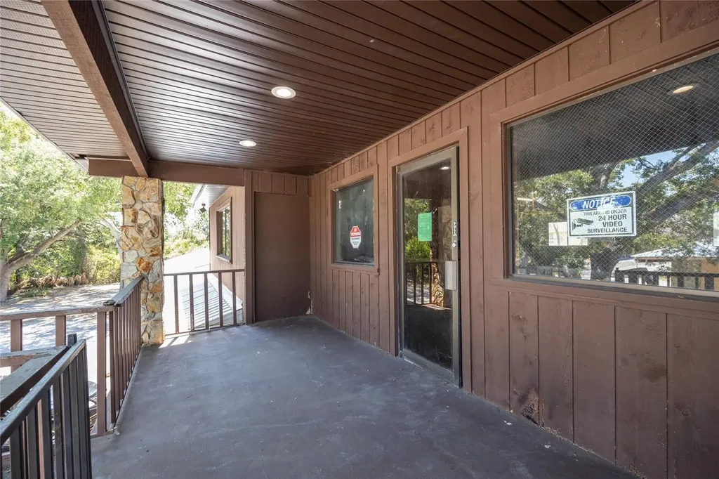 11213 N Nebraska Avenue Tampa FL 33612