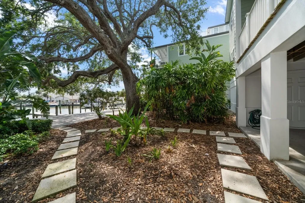 215 18th Avenue Indian Rocks Beach FL 33785