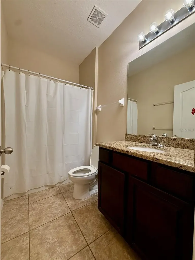 6121 35th Court E Bradenton FL 34203