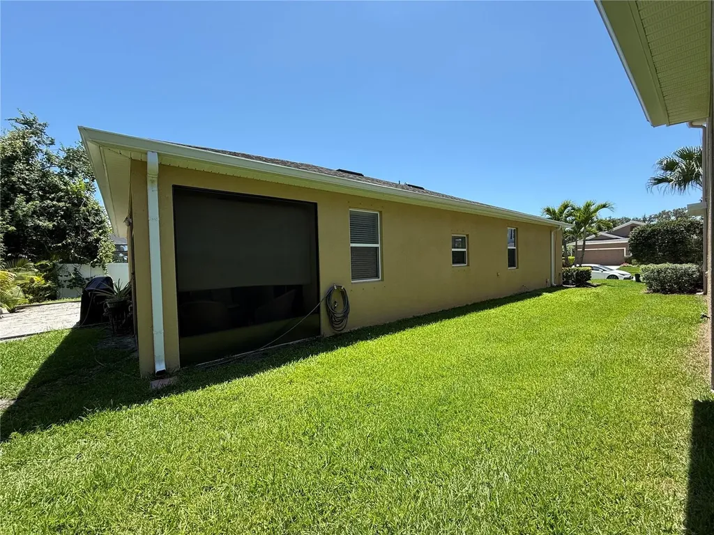 6121 35th Court E Bradenton FL 34203
