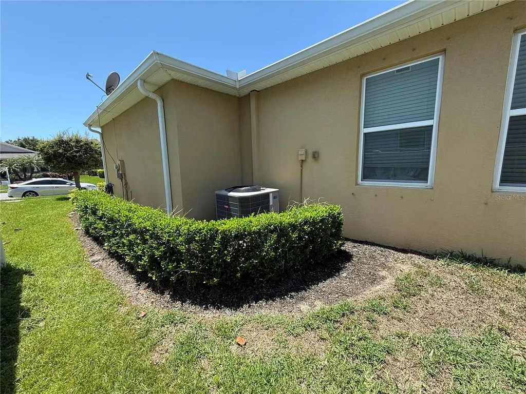 6121 35th Court E Bradenton FL 34203