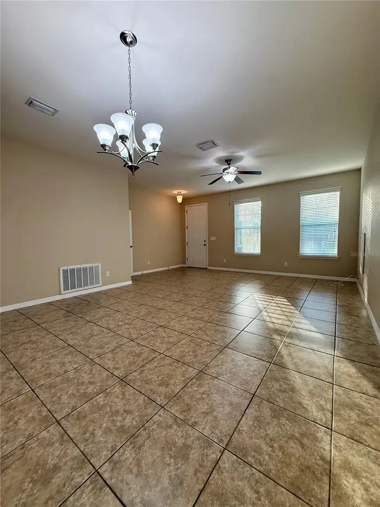 6121 35th Court E Bradenton FL 34203