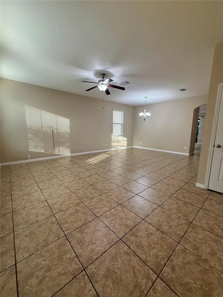 6121 35th Court E Bradenton FL 34203