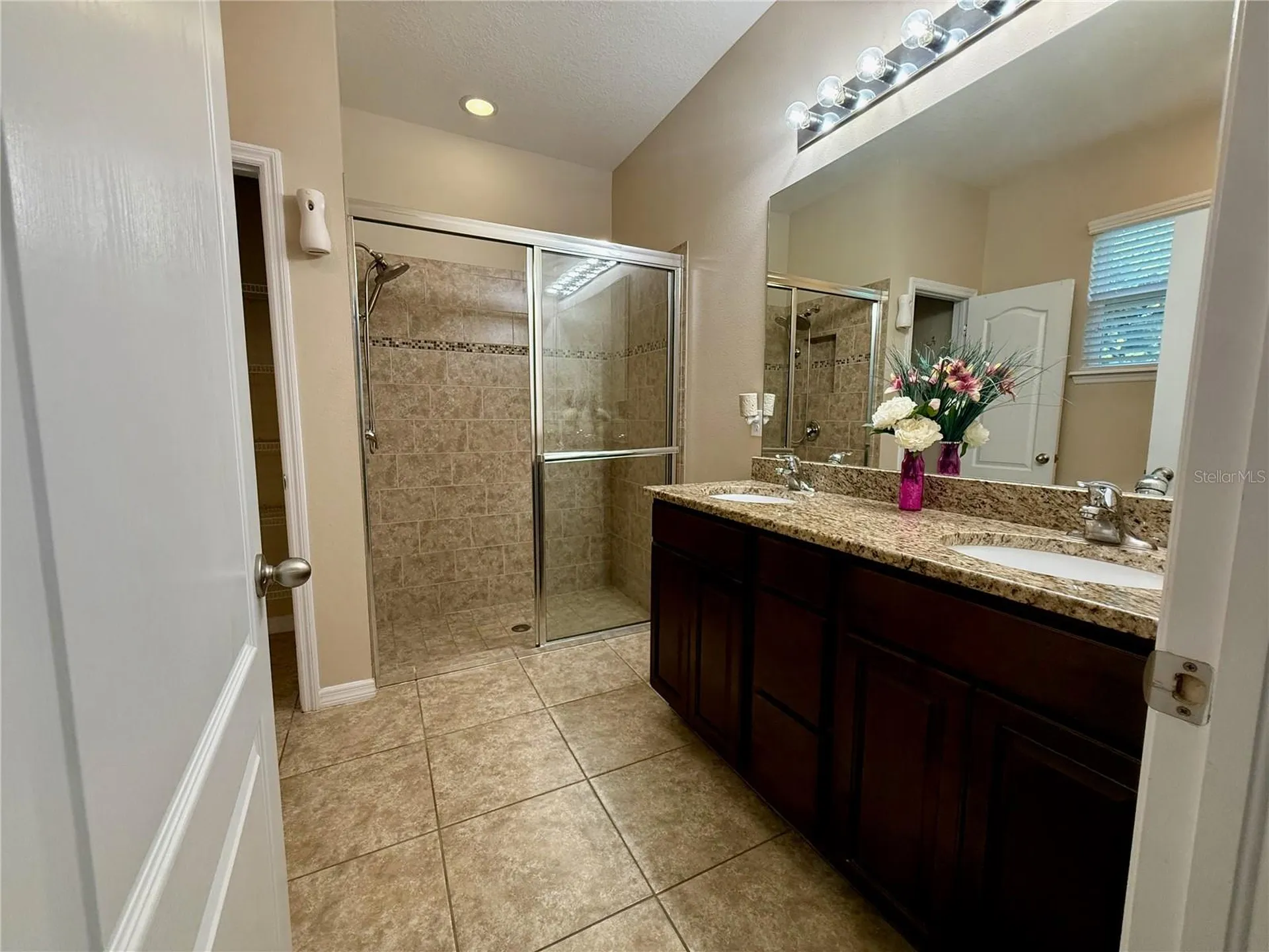 6121 35th Court E Bradenton FL 34203