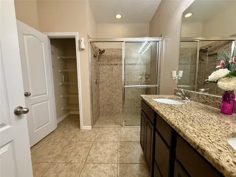 6121 35th Court E Bradenton FL 34203