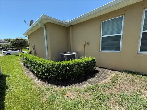 6121 35th Court E Bradenton FL 34203