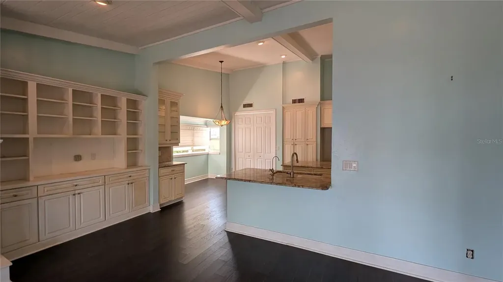 719 SW 51st Terrace Cape Coral FL 33914