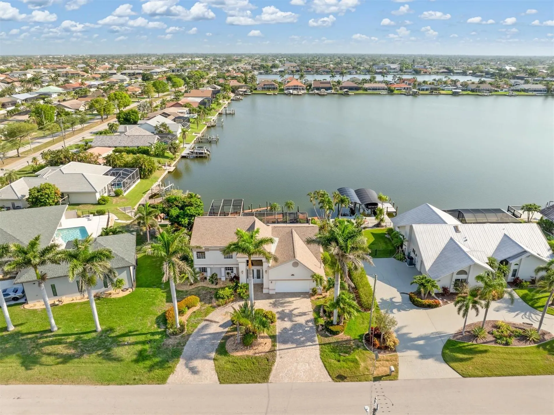 719 SW 51st Terrace Cape Coral FL 33914