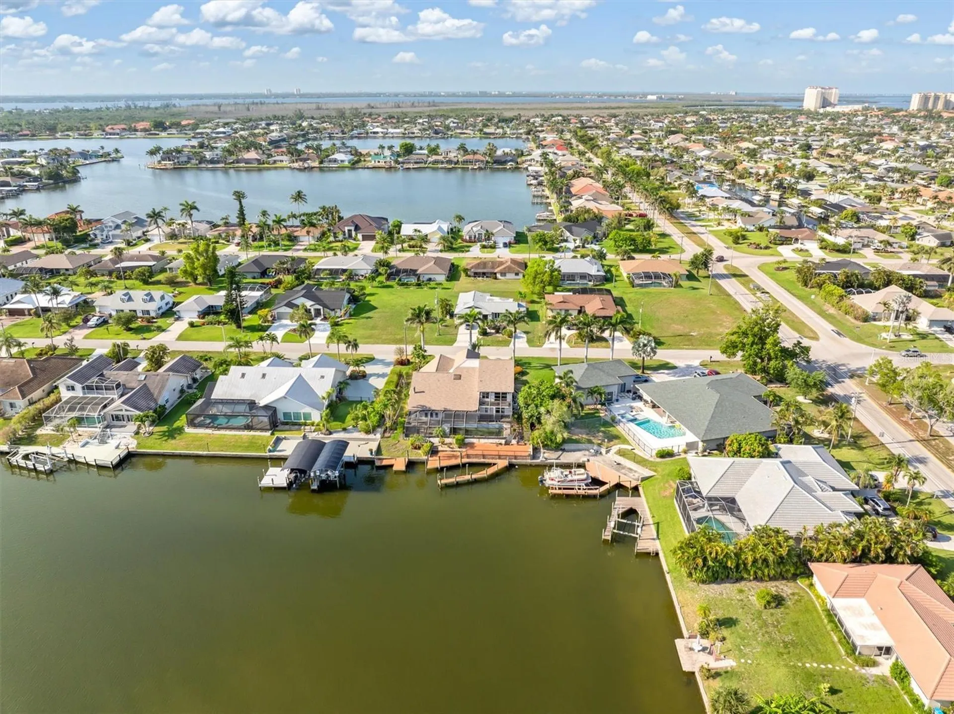 719 SW 51st Terrace Cape Coral FL 33914