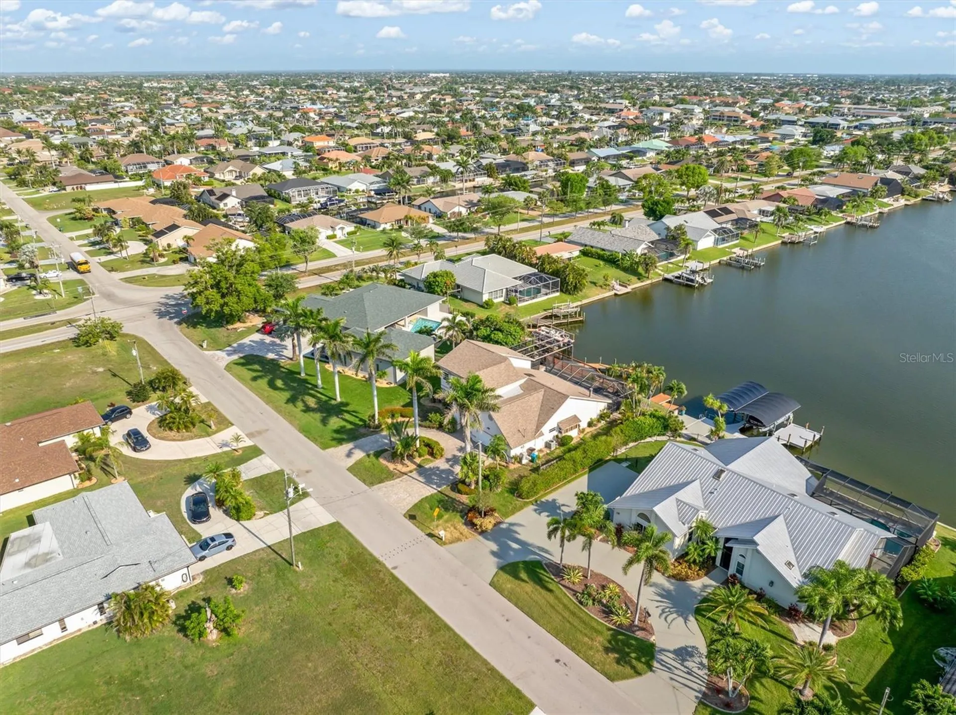 719 SW 51st Terrace Cape Coral FL 33914