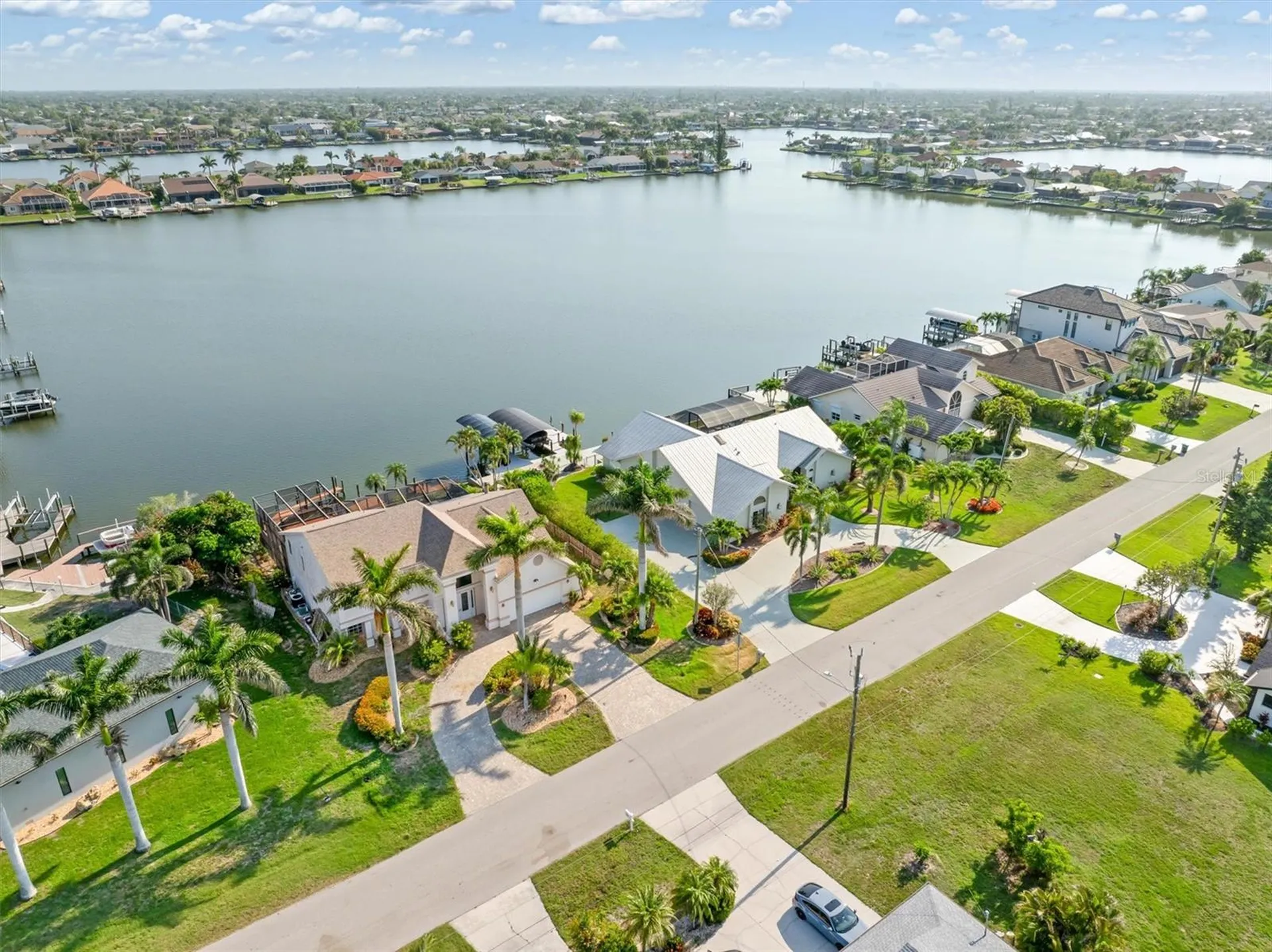 719 SW 51st Terrace Cape Coral FL 33914