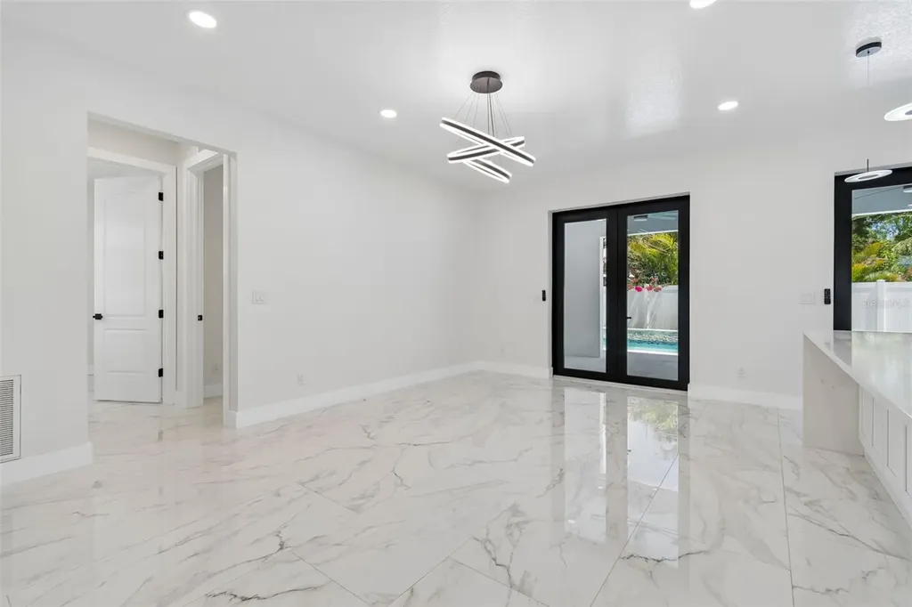 4101 W Mango Avenue Tampa FL 33616
