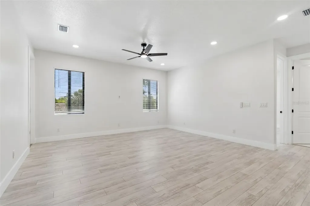 4101 W Mango Avenue Tampa FL 33616