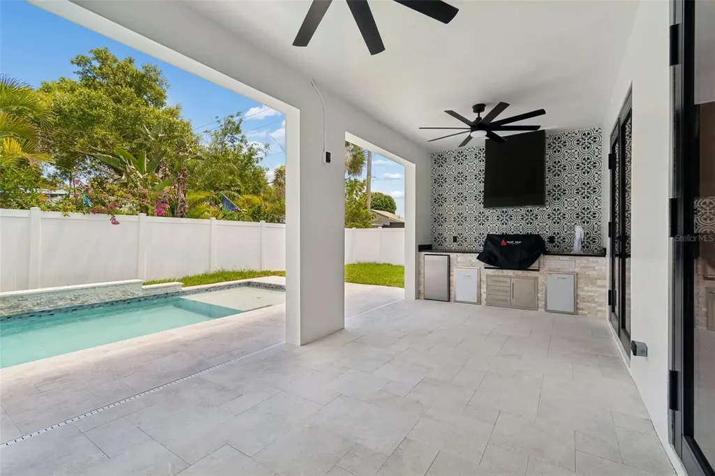 4101 W Mango Avenue Tampa FL 33616