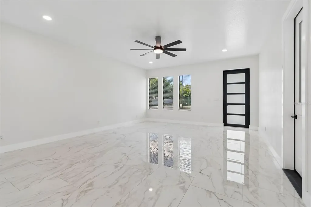 4101 W Mango Avenue Tampa FL 33616