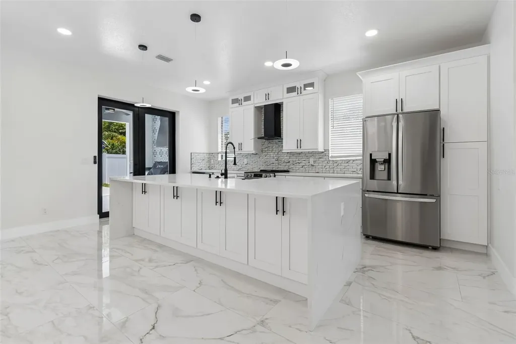 4101 W Mango Avenue Tampa FL 33616