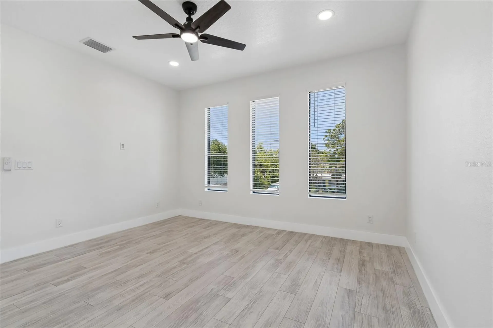 4101 W Mango Avenue Tampa FL 33616