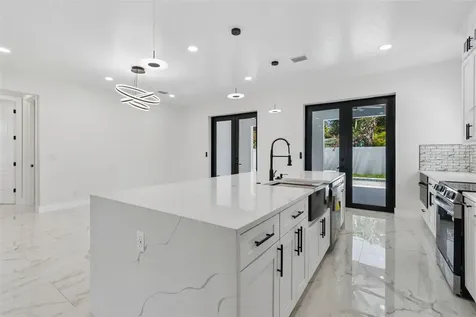 4101 W Mango Avenue Tampa FL 33616