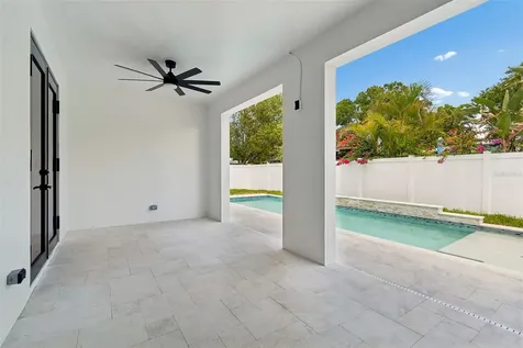 4101 W Mango Avenue Tampa FL 33616