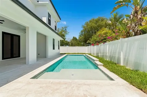 4101 W Mango Avenue Tampa FL 33616